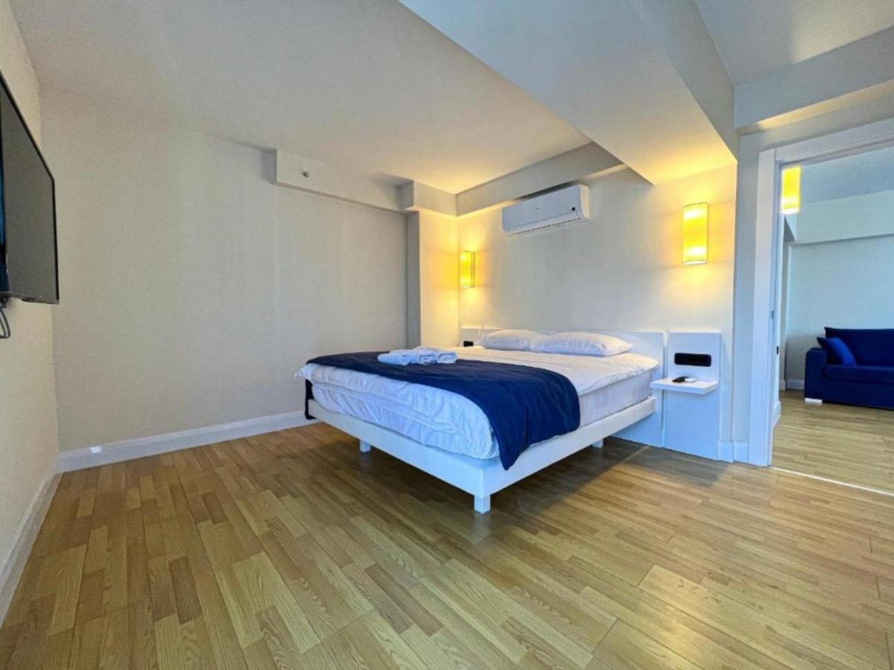 Orbi City Apartment With Sea View Батуми Экстерьер фото