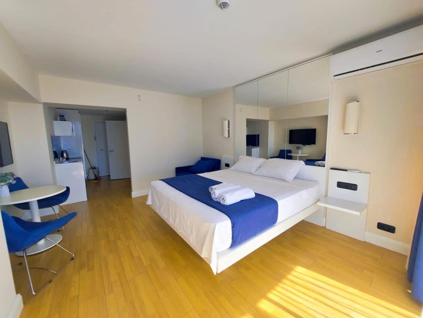 Orbi City Apartment With Sea View Батуми Экстерьер фото
