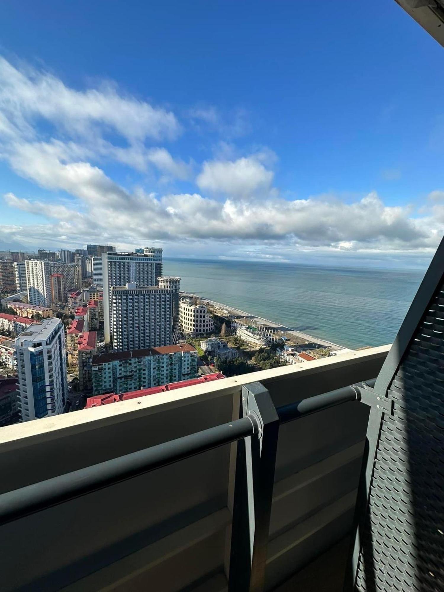 Orbi City Apartment With Sea View Батуми Экстерьер фото